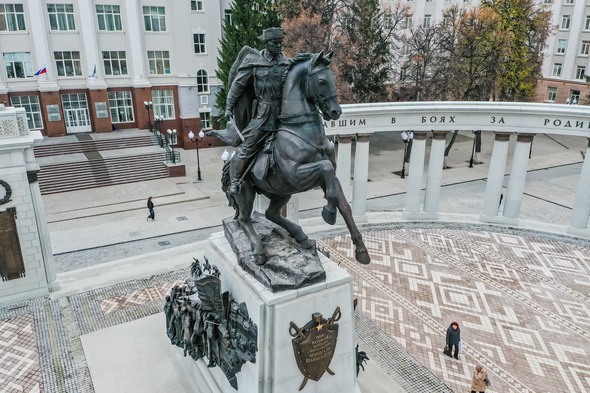 Памятник Минигали Шаймуратову